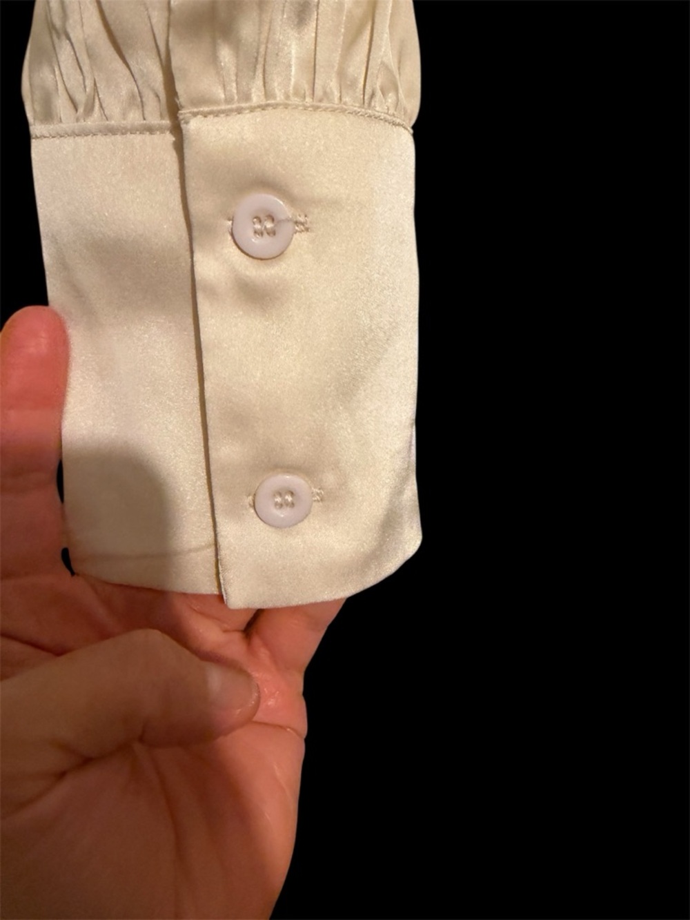 100% Silk Vince Lightweight Button-Down Shirt in Soft Cream - Picture 5 of 6